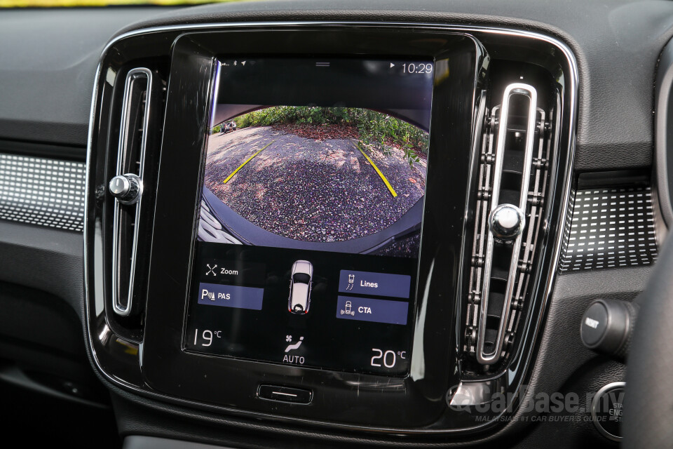 Volvo XC40 Mk1 (2018) Interior