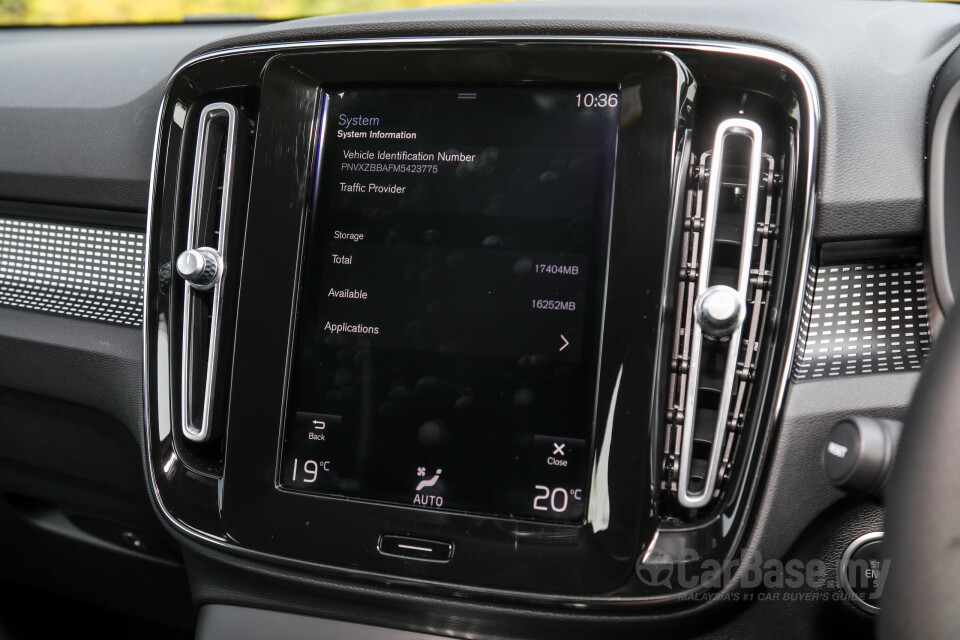 Volvo XC40 Mk1 (2018) Interior