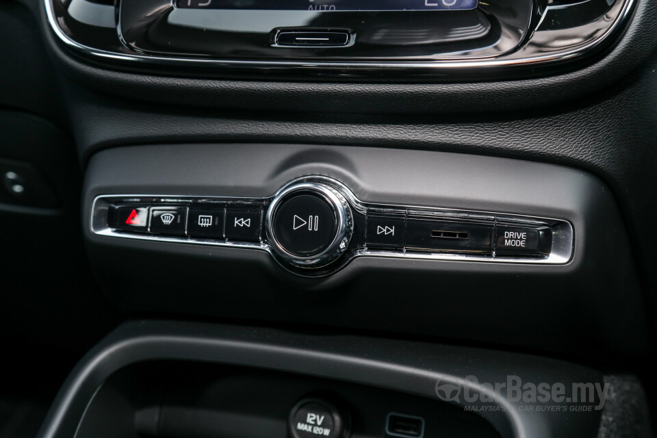 Volvo XC40 Mk1 (2018) Interior