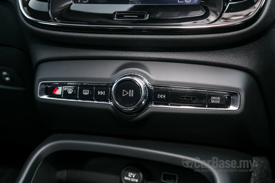 Volvo XC40 Mk1 (2018) Interior