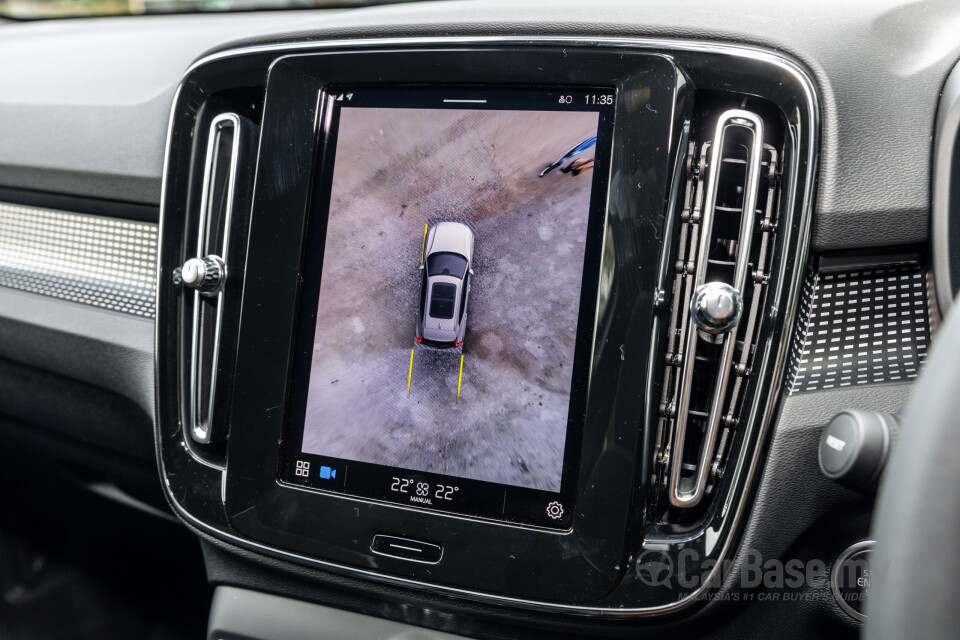Volvo XC40 Mk1 (2018) Interior