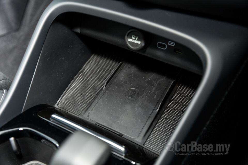 Volvo XC40 Mk1 (2018) Interior