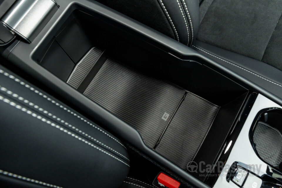 Volvo XC40 Mk1 (2018) Interior