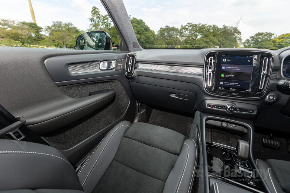 Volvo XC40 Mk1 (2018) Interior