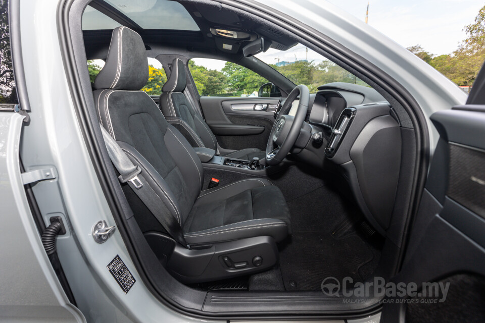 Volvo XC40 Mk1 (2018) Interior
