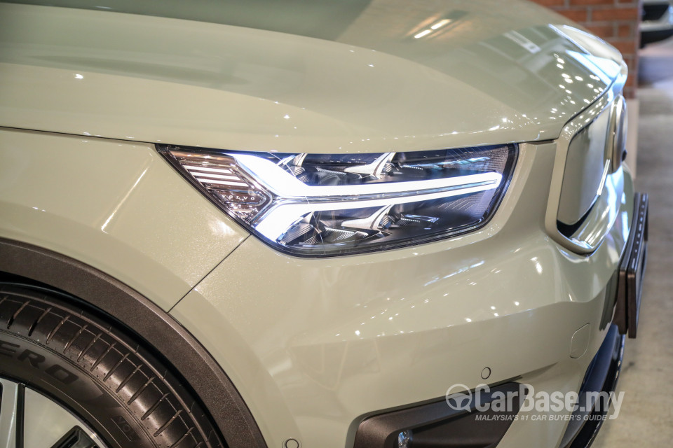 Volvo XC40 Recharge Electric Mk1 (2022) Exterior