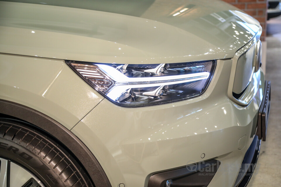 Volvo XC40 Recharge Electric Mk1 (2022) Exterior