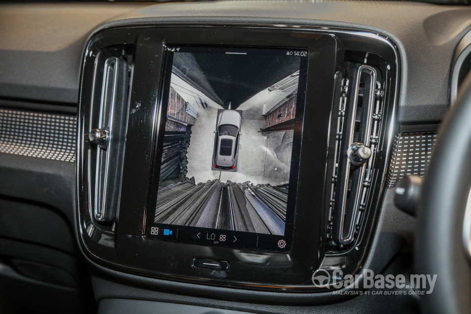 Volvo XC40 Recharge Electric Mk1 (2022) Interior