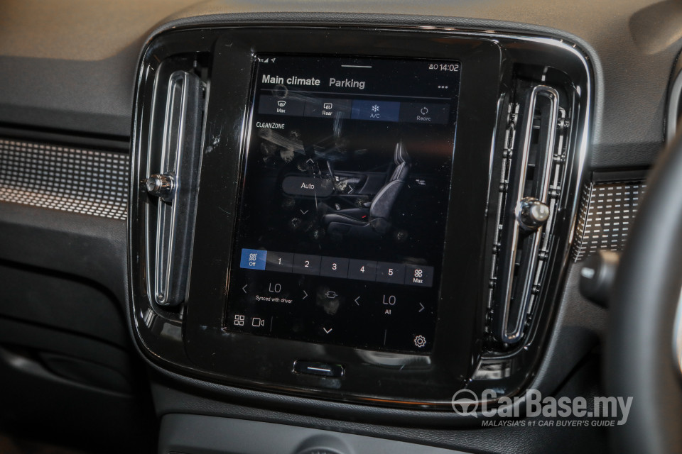 Volvo XC40 Recharge Electric Mk1 (2022) Interior