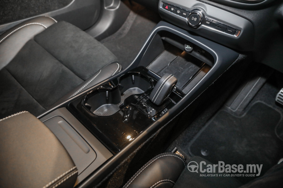 Volvo XC40 Recharge Electric Mk1 (2022) Interior