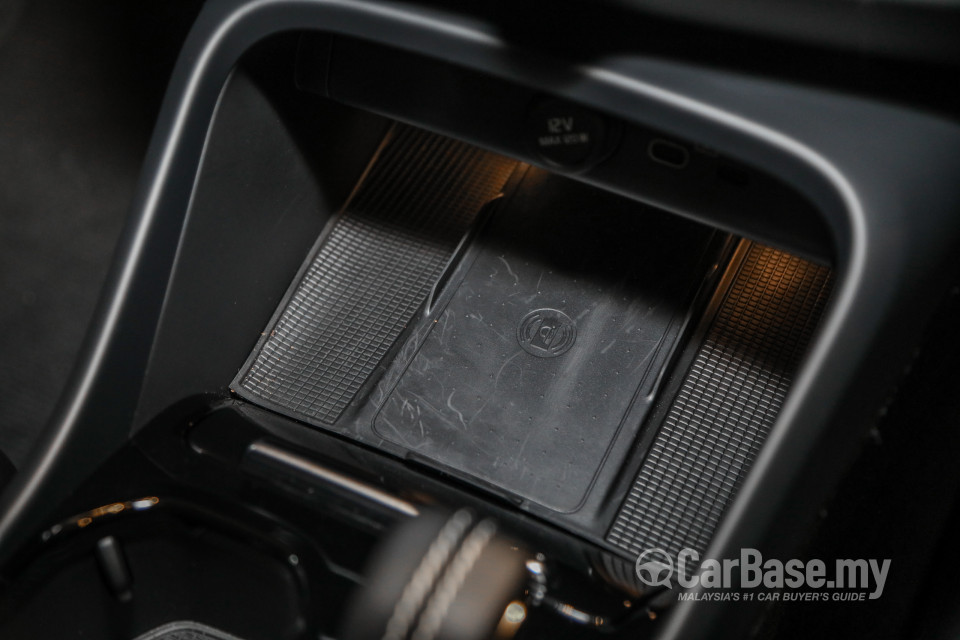 Volvo XC40 Recharge Electric Mk1 (2022) Interior