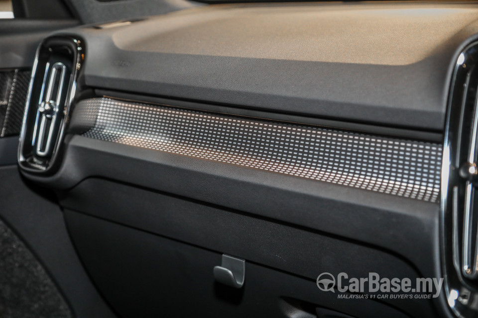 Volvo XC40 Recharge Electric Mk1 (2022) Interior