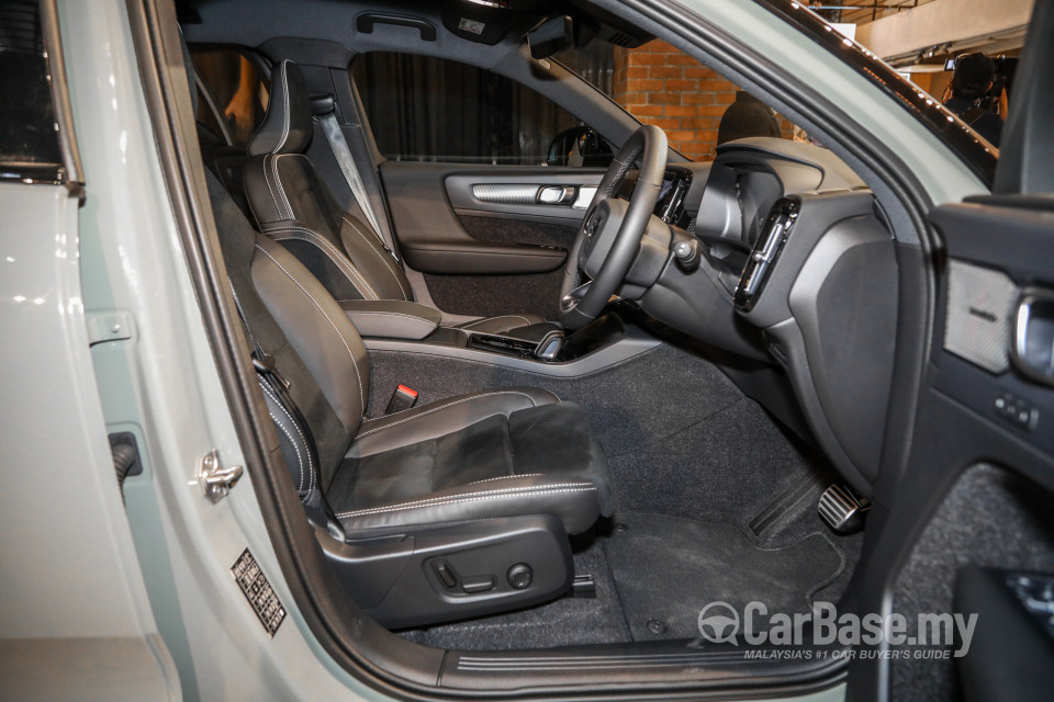 Volvo XC40 Recharge Electric Mk1 (2022) Interior