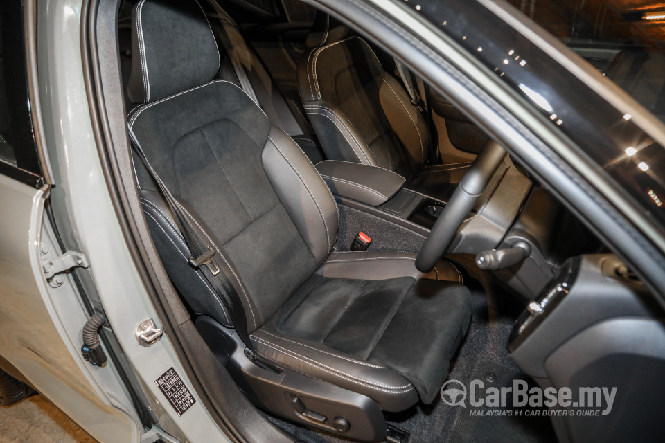 Volvo XC40 Recharge Electric Mk1 (2022) Interior