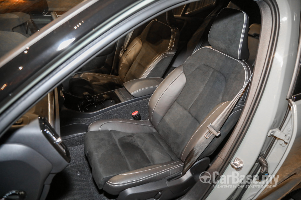 Volvo XC40 Recharge Electric Mk1 (2022) Interior