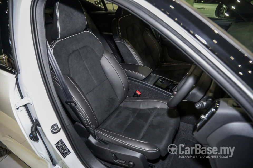 Volvo XC40 Recharge Electric Mk1 (2022) Interior