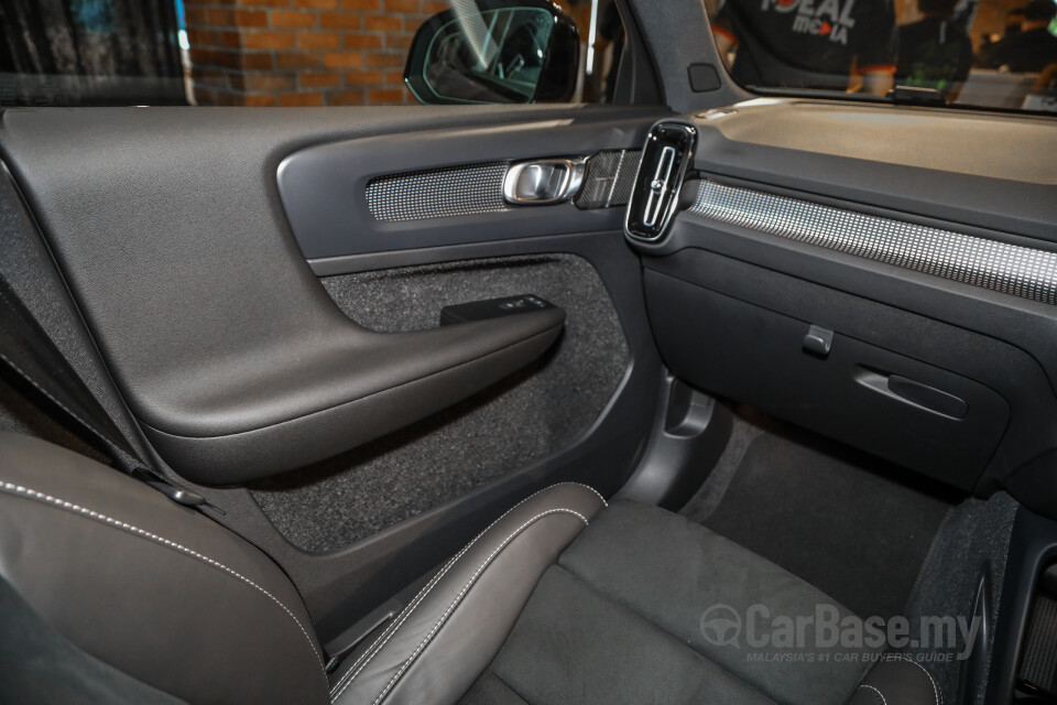 Volvo XC40 Recharge Electric Mk1 (2022) Interior