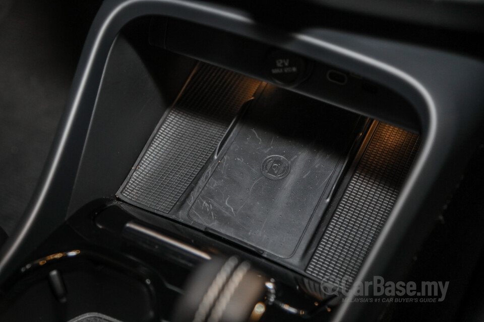 Volvo XC40 Recharge Electric Mk1 (2022) Interior