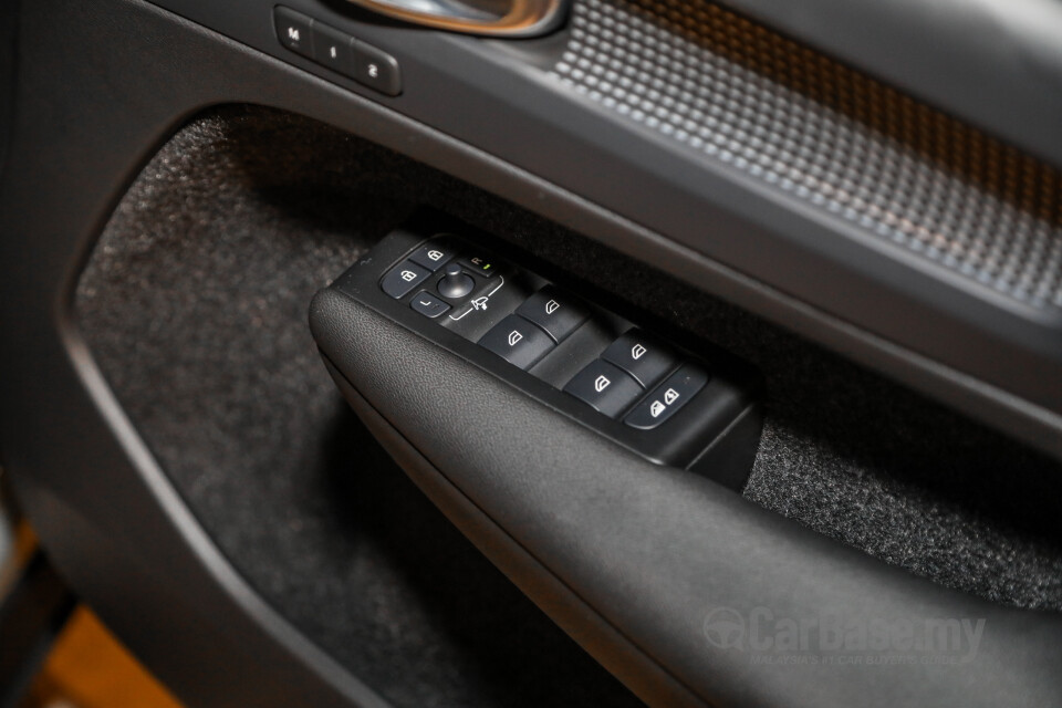 Volvo XC40 Recharge Electric Mk1 (2022) Interior