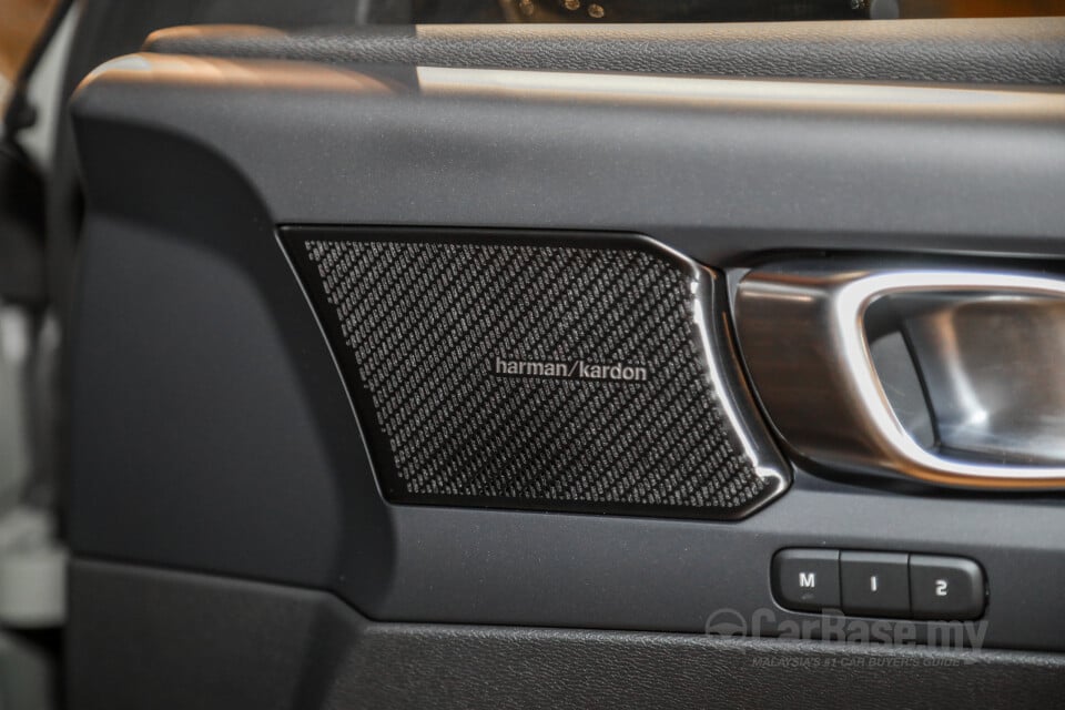 Volvo XC40 Recharge Electric Mk1 (2022) Interior