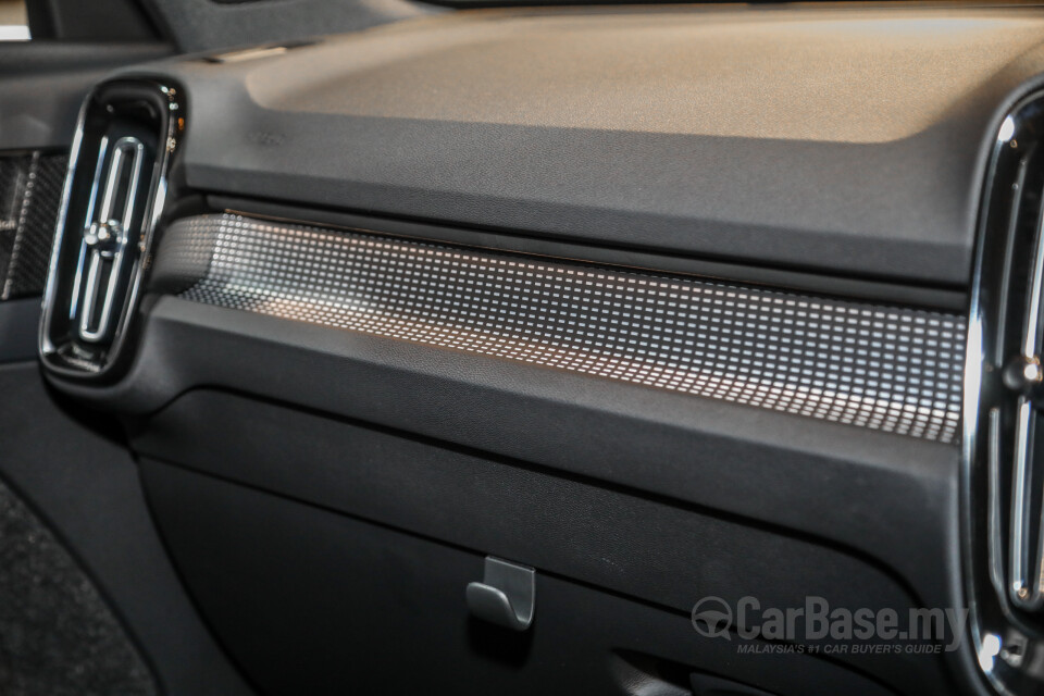 Volvo XC40 Recharge Electric Mk1 (2022) Interior