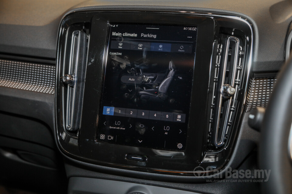 Volvo XC40 Recharge Electric Mk1 (2022) Interior