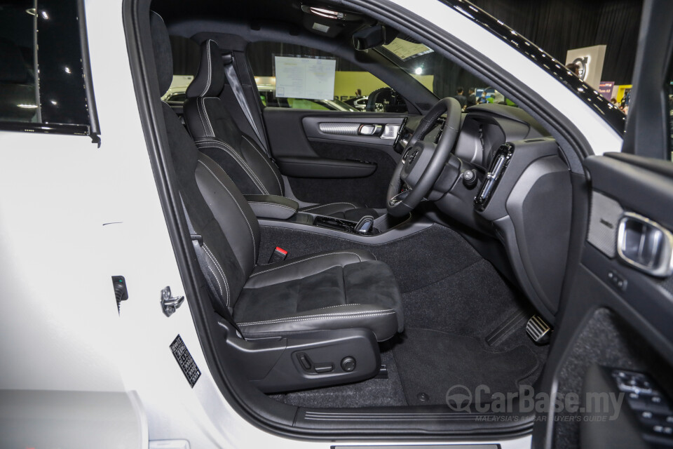 Volvo XC40 Recharge Electric Mk1 (2022) Interior