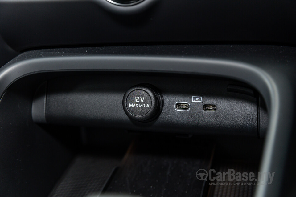 Volvo XC40 Recharge Electric Mk1 (2022) Interior