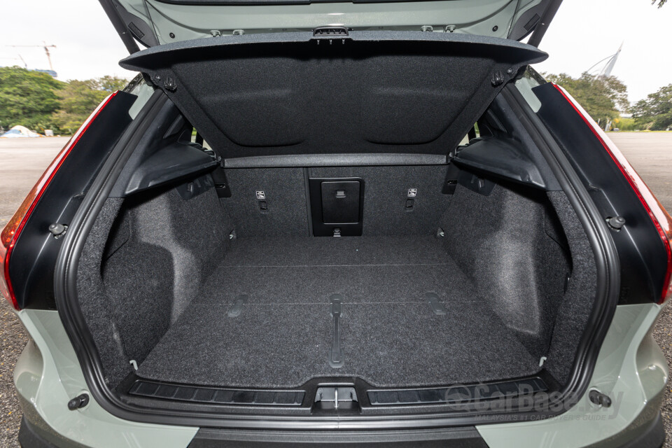 Volvo XC40 Recharge Electric Mk1 (2022) Interior