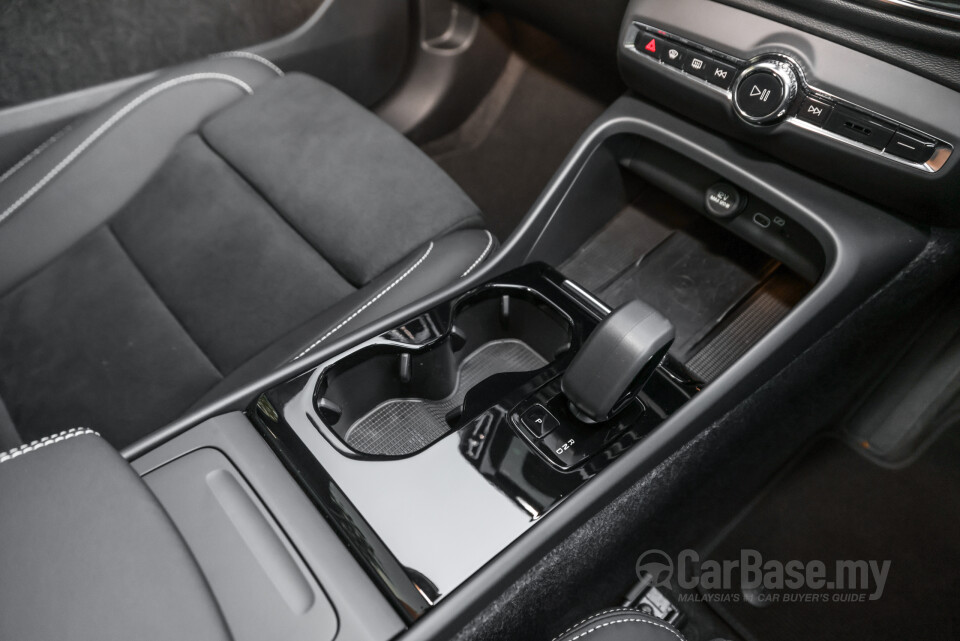 Volvo EC40 Gen1 (2022) Interior