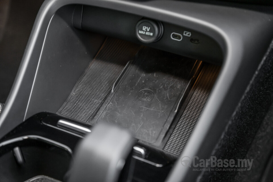 Volvo EC40 Gen1 (2022) Interior
