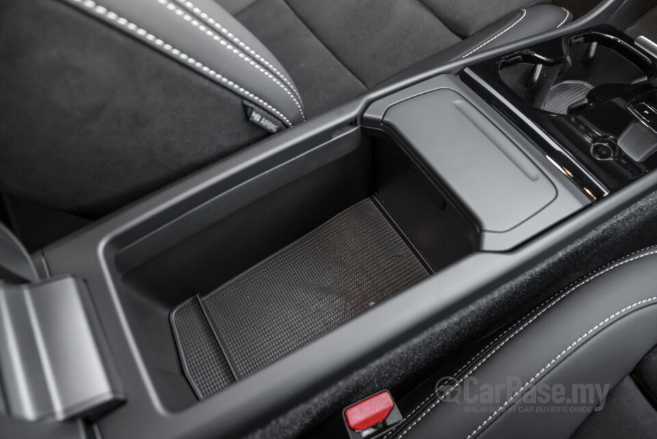 Volvo EC40 Gen1 (2022) Interior