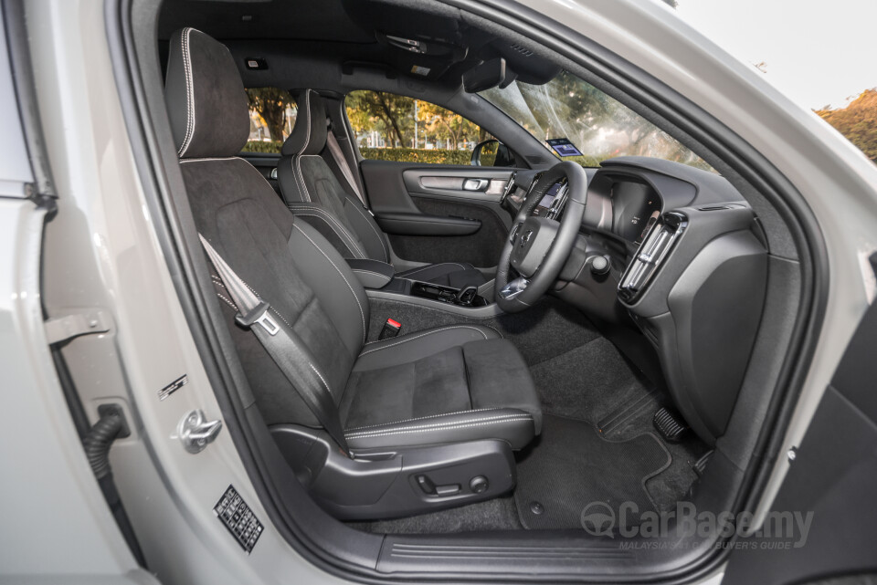 Volvo EC40 Gen1 (2022) Interior