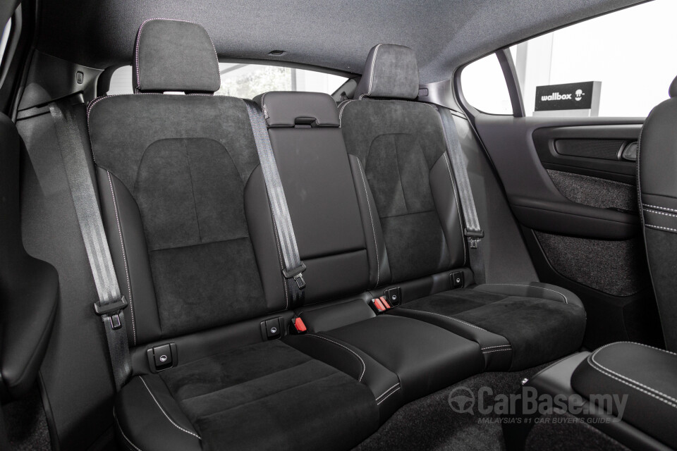 Volvo EC40 Gen1 (2022) Interior