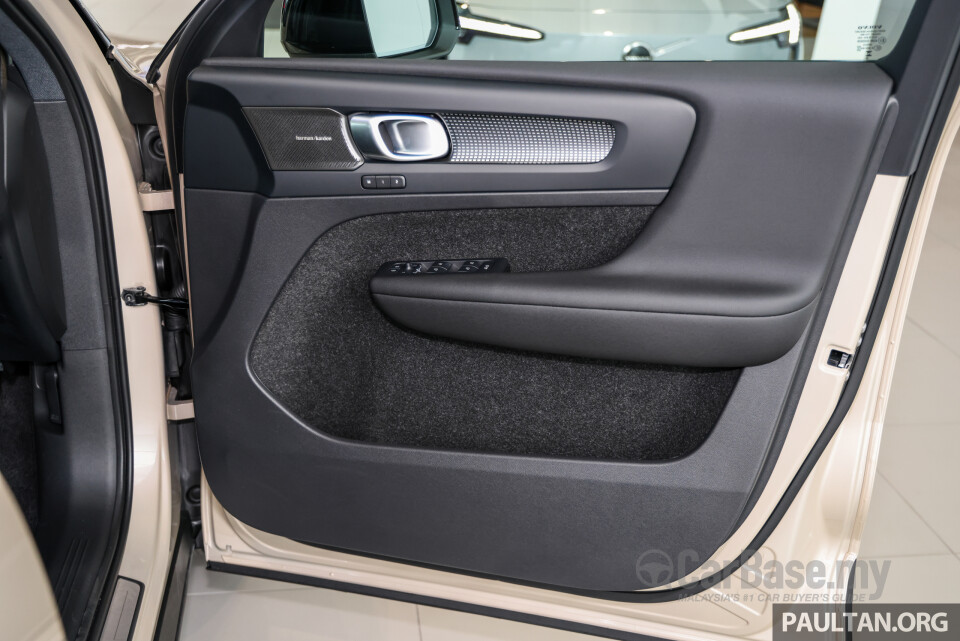 Volvo EC40 Gen1 (2022) Interior