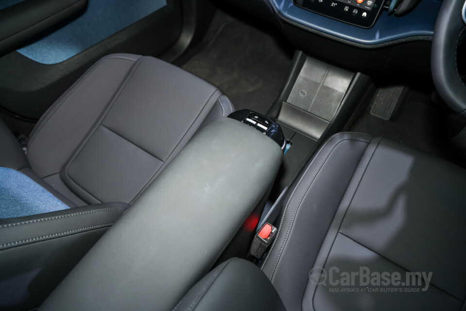 Volvo EX30 EK (2024) Interior