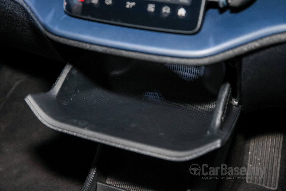 Volvo EX30 EK (2024) Interior