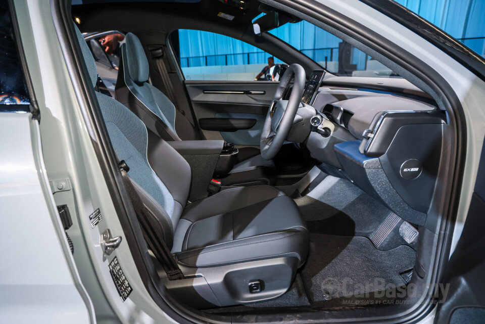 Volvo EX30 EK (2024) Interior
