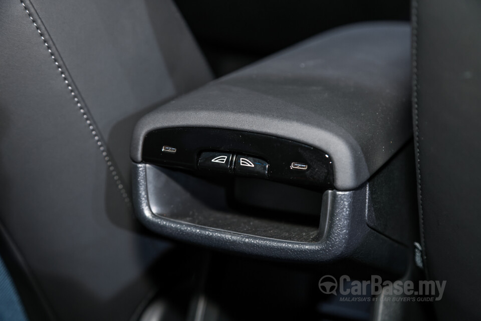 Volvo EX30 EK (2024) Interior