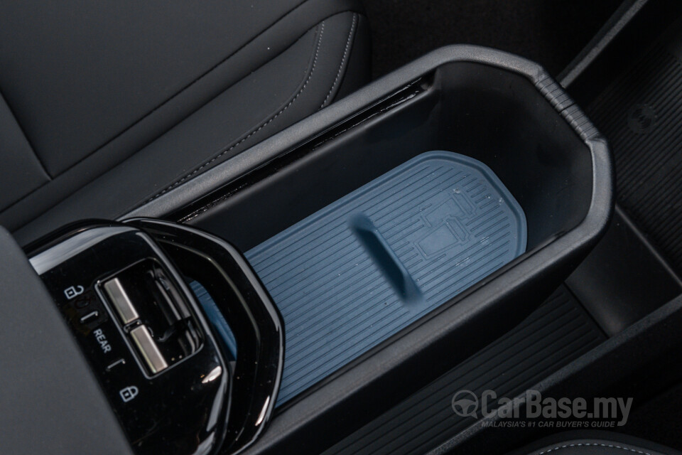Volvo EX30 EK (2024) Interior