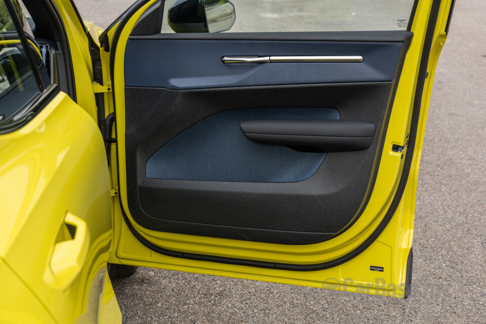 Volvo EX30 EK (2024) Interior