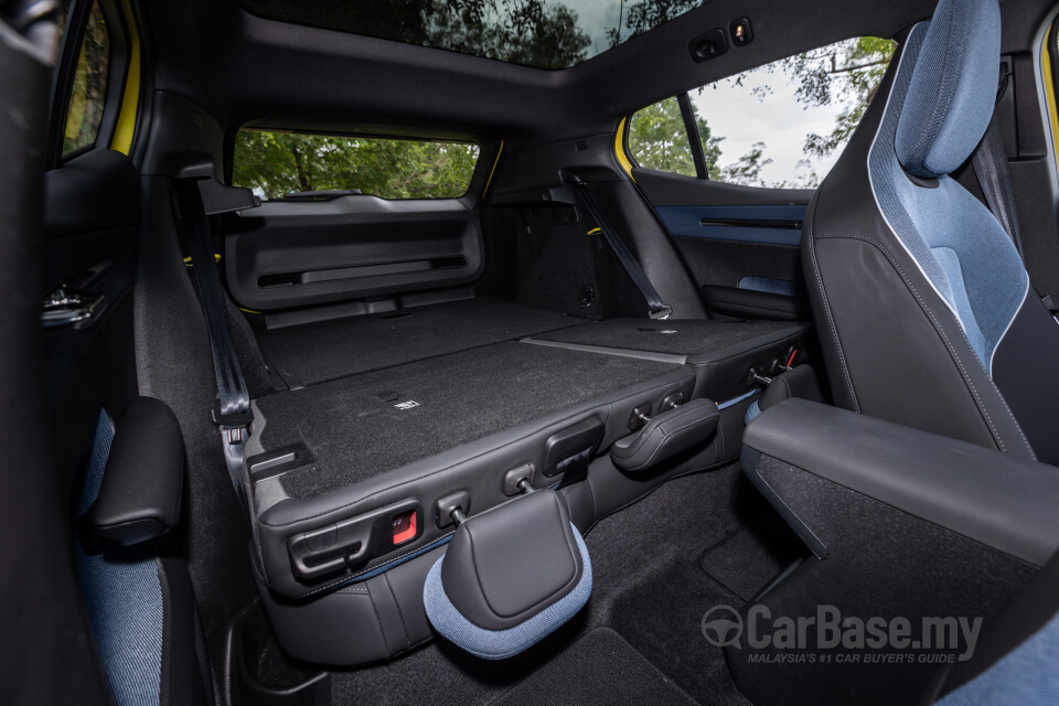 Volvo EX30 EK (2024) Interior