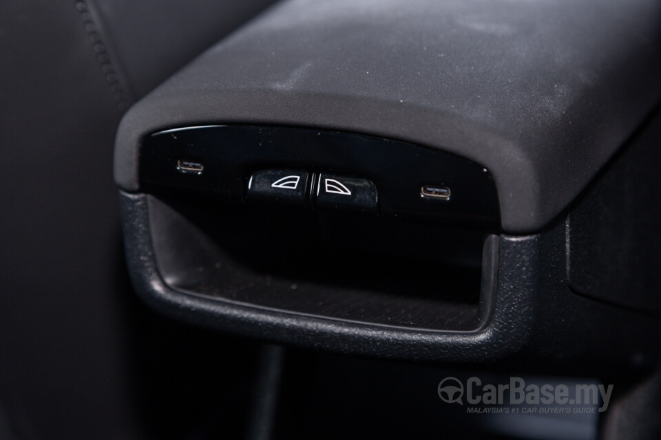 Volvo EX30 EK (2024) Interior