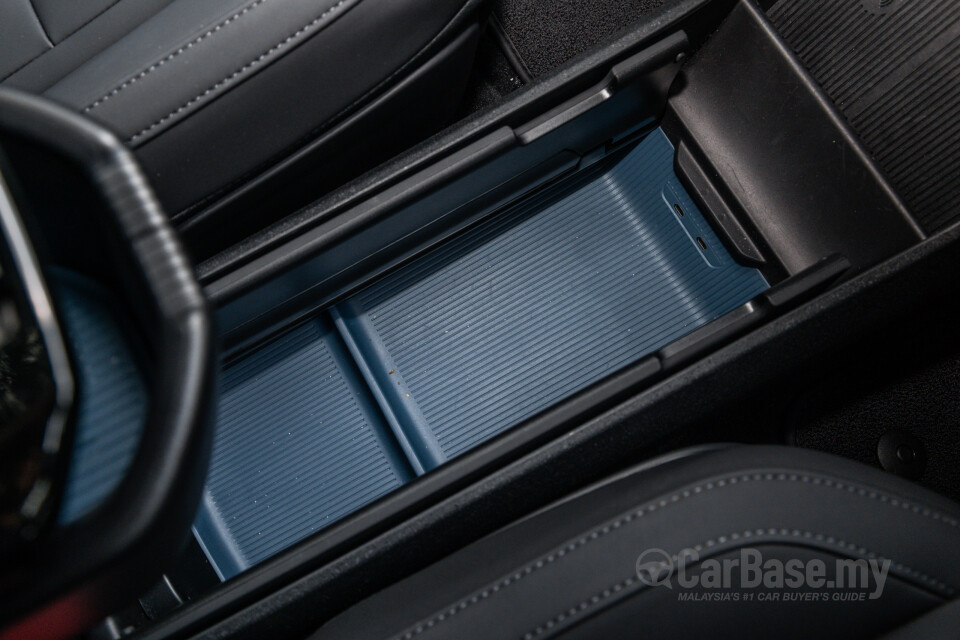 Volvo EX30 EK (2024) Interior