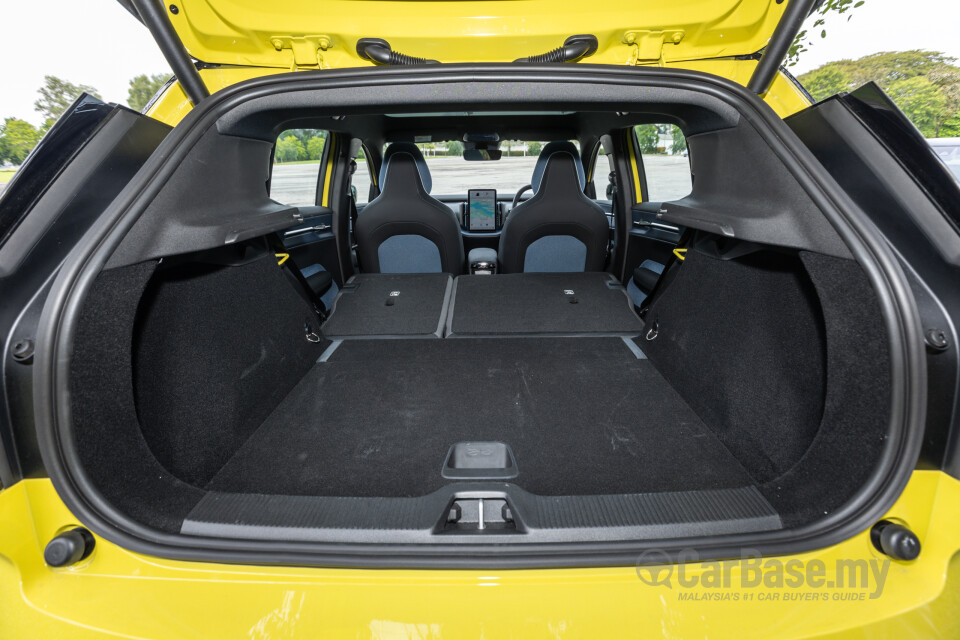 Volvo EX30 EK (2024) Interior