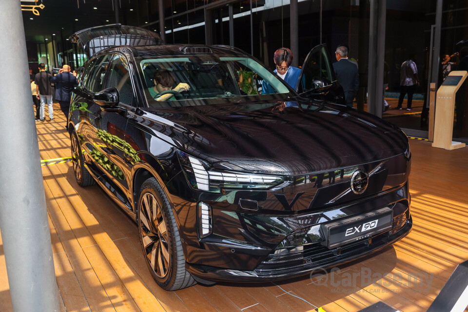 Volvo EX90 EE (2025) Exterior