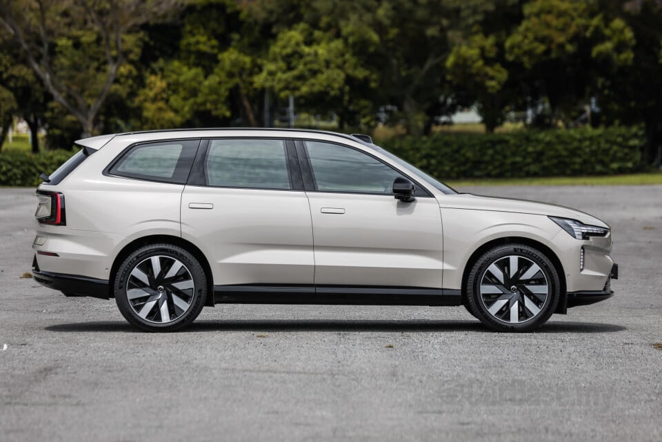 Volvo EX90 EE (2025) Exterior