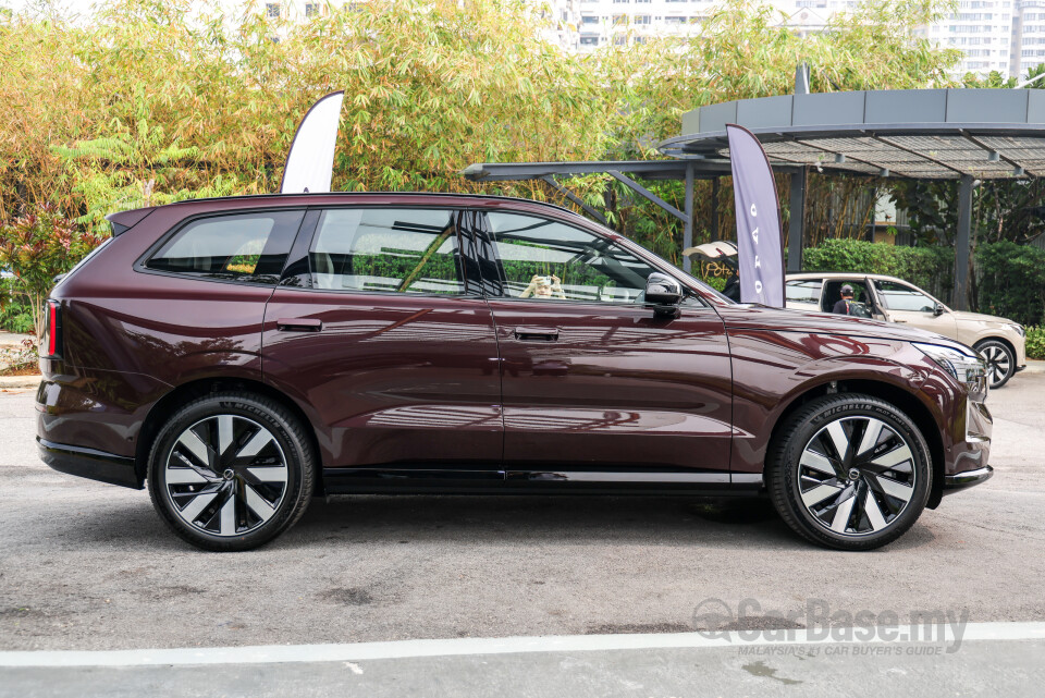 Volvo EX90 EE (2025) Exterior