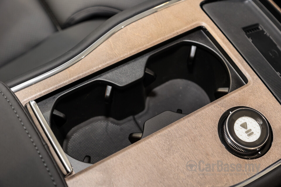Volvo EX90 EE (2025) Interior