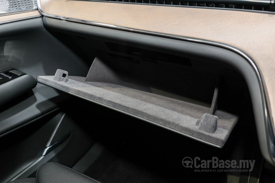 Volvo EX90 EE (2025) Interior